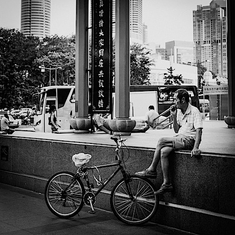 ASIAN-SHADOW © MAGDA VARDA